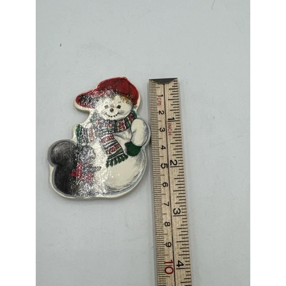 Wood Snowman With Squirrel Magnet